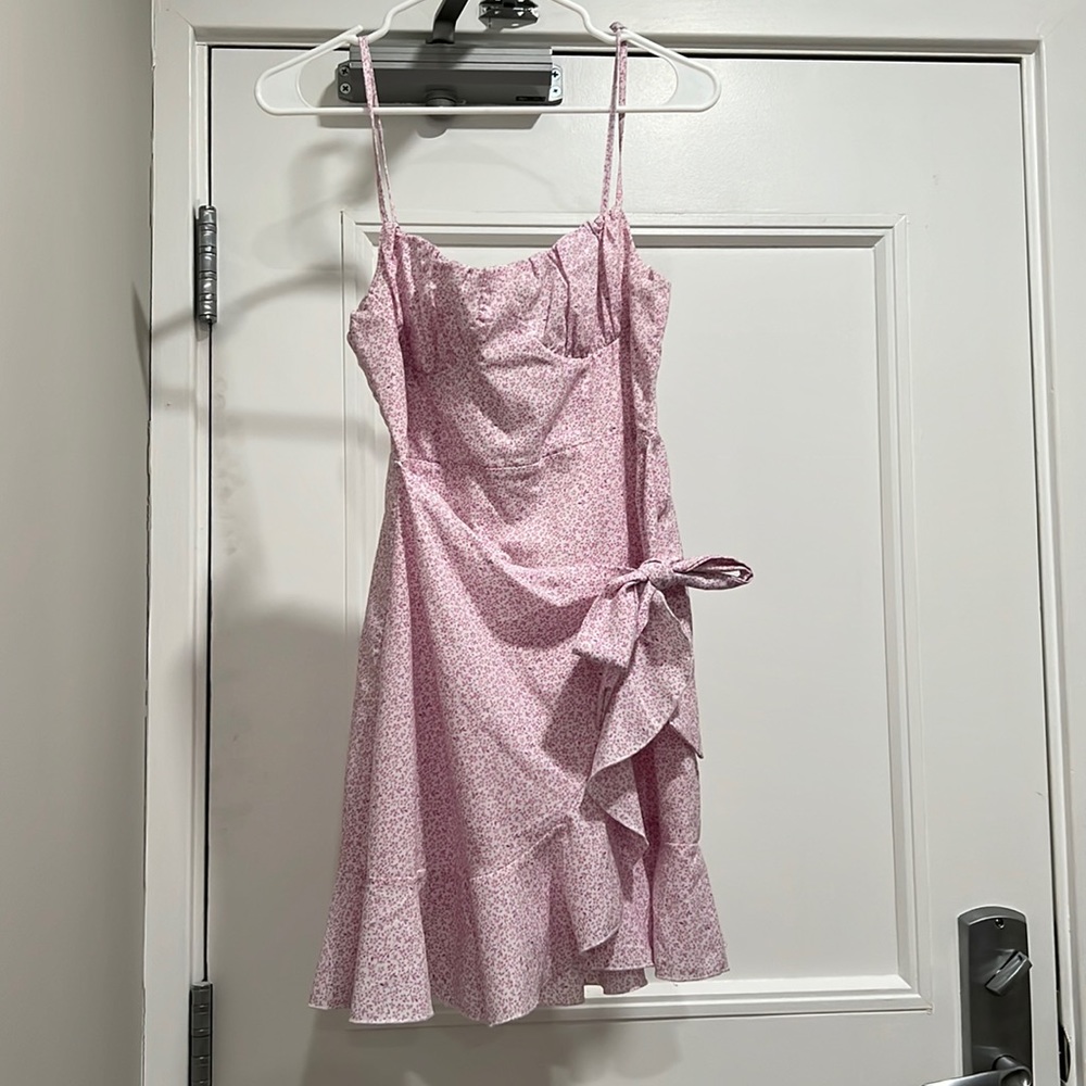 Princess Polly pink and white dress size 6